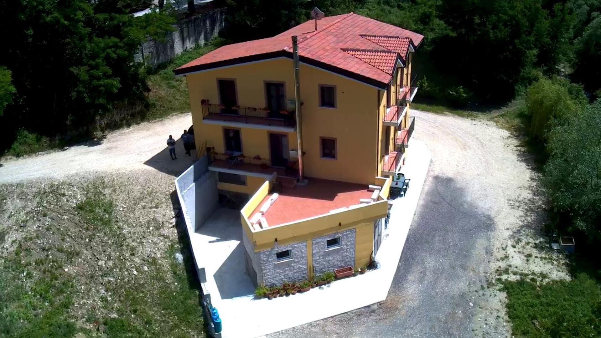Villa Center Appartamenti Nel Verde In Citta Campobasso Kültér fotó
